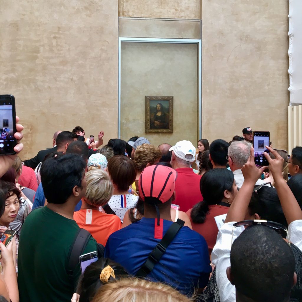 The louvre, paris mona lisa